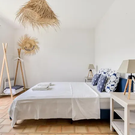 Cavi Laurier Le Grau-dʼAgde